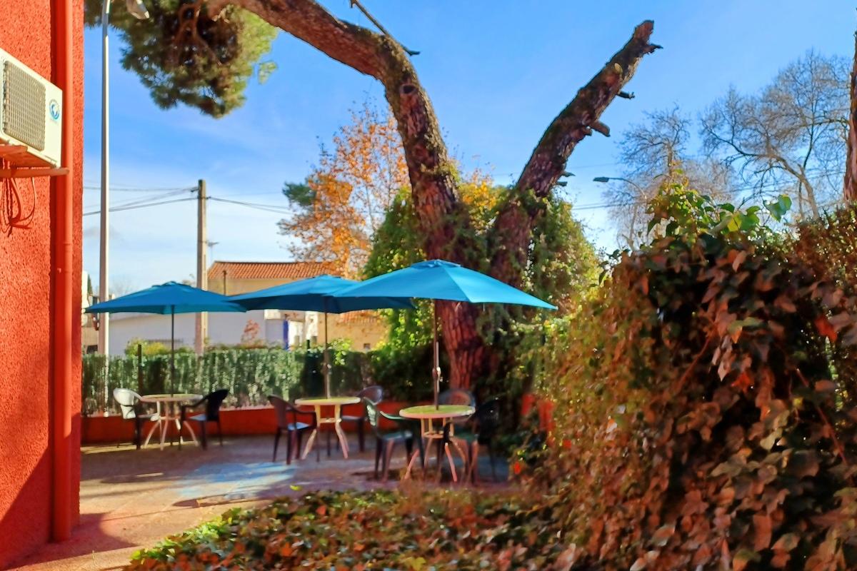 Hostal Aravaca Garden Мадрид Екстериор снимка