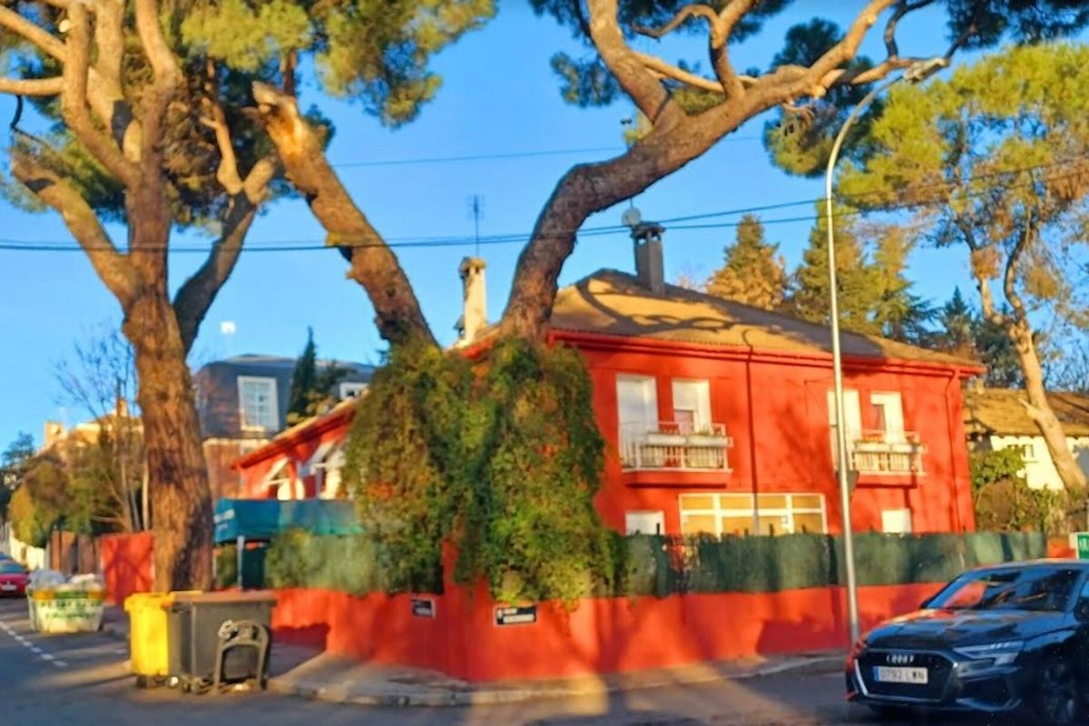 Hostal Aravaca Garden Мадрид Екстериор снимка